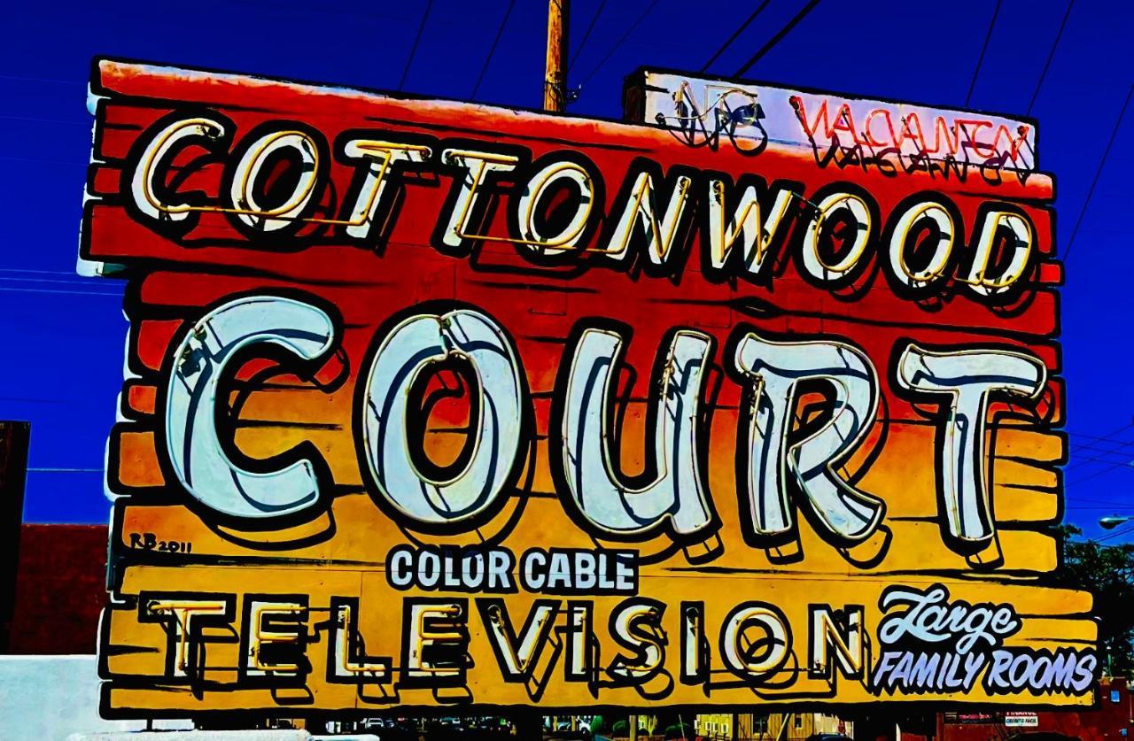 Cottonwood Court Santa Fe