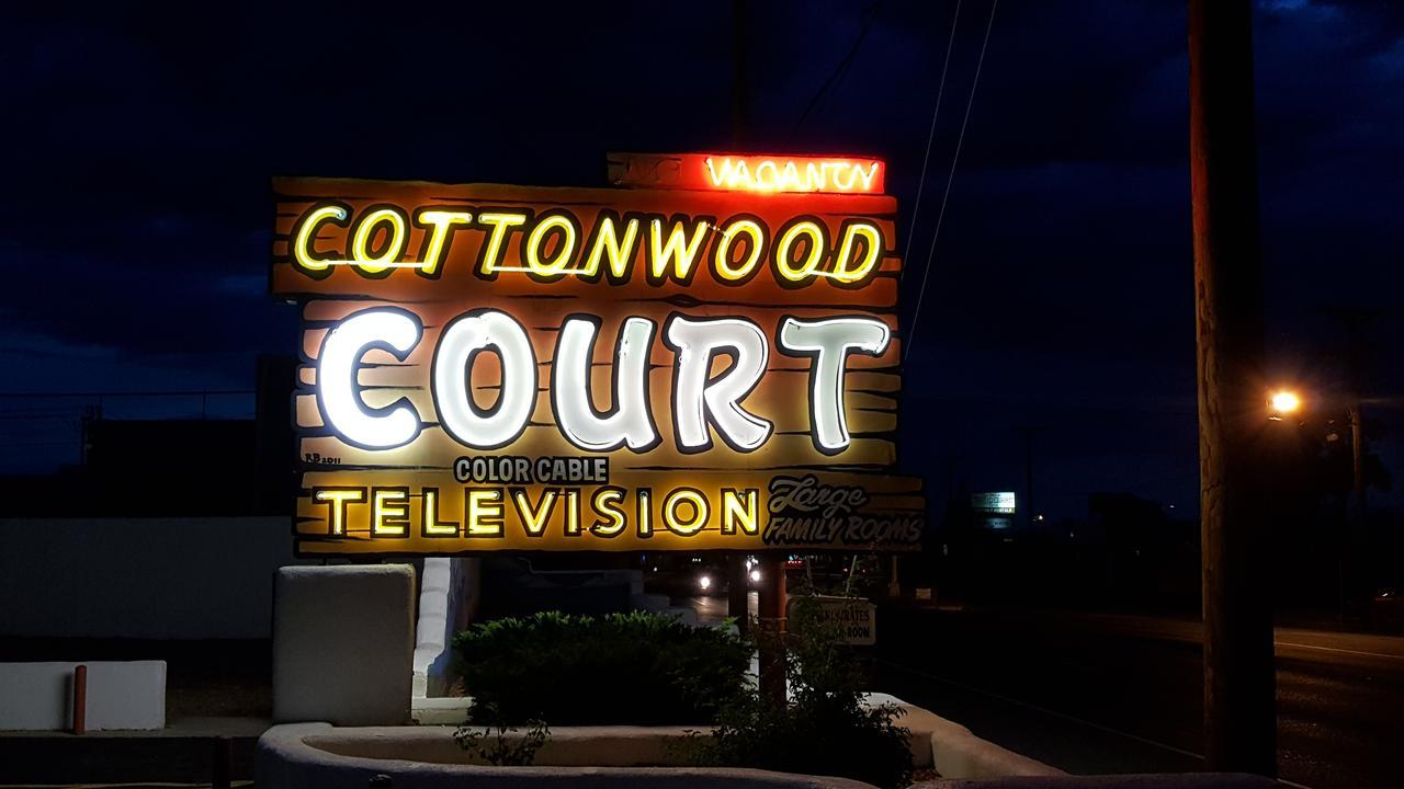 Cottonwood Court Santa Fe