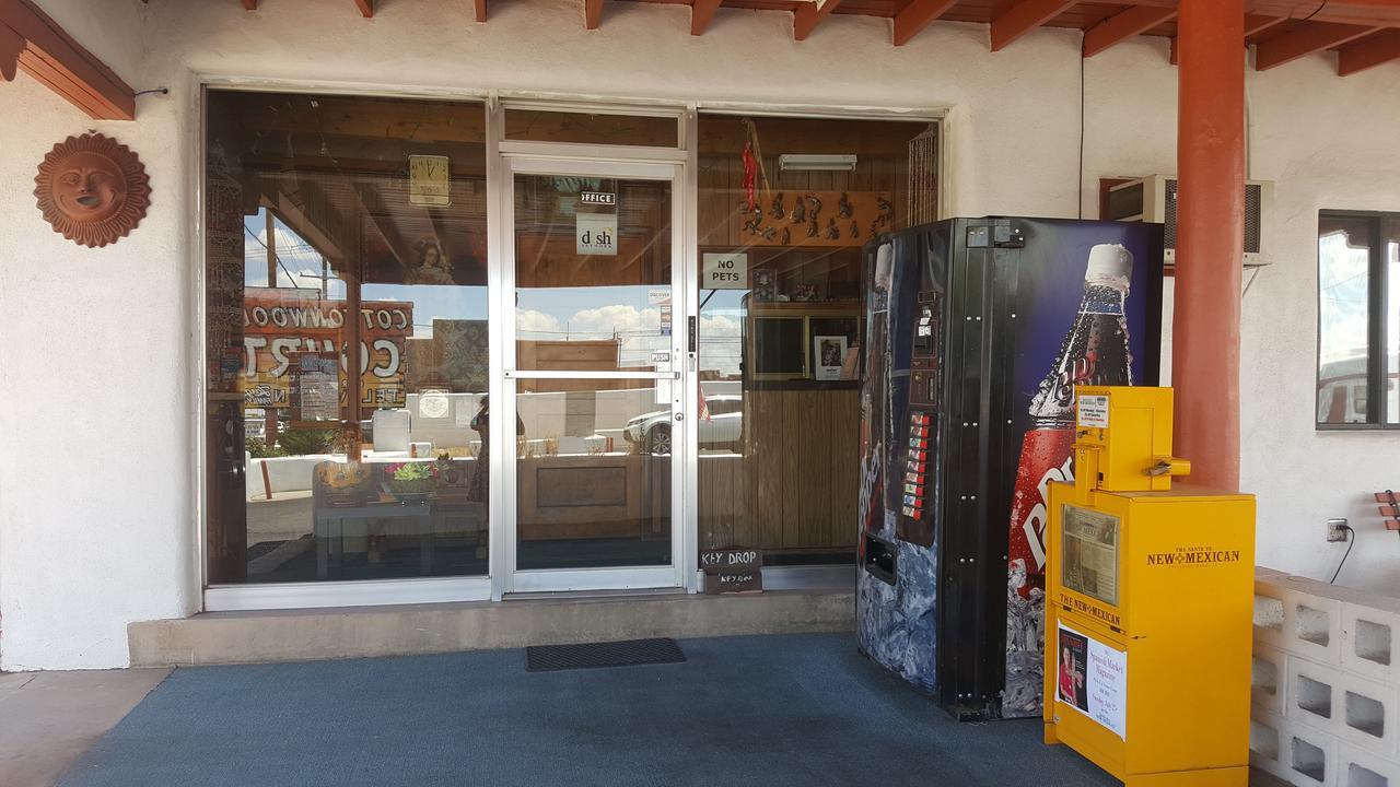 Cottonwood Court Santa Fe