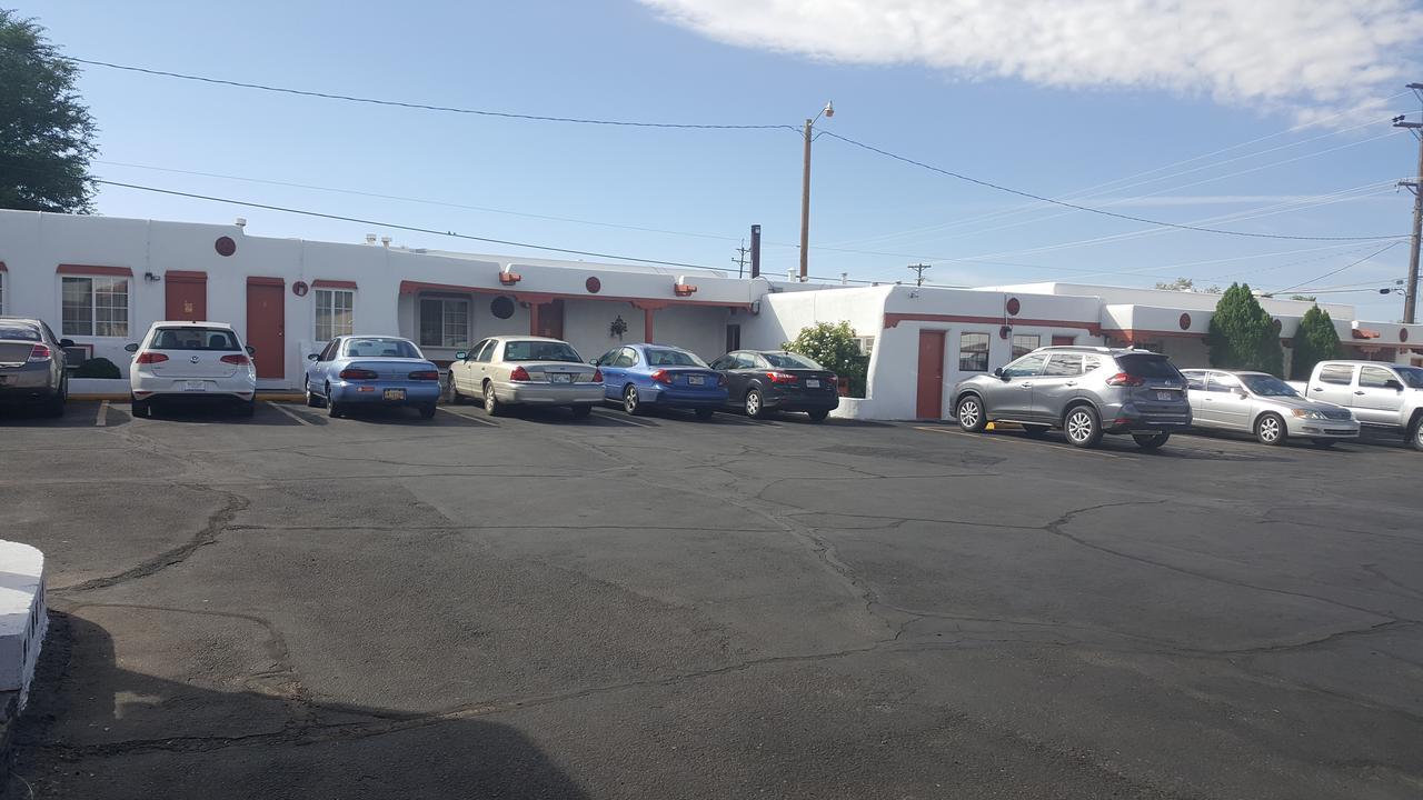 Motel Cottonwood Court 2*